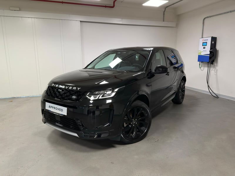 Land Rover Discovery Sport 2.0 TD4 163 CV AWD Auto R-Dynamic S del 2024 usata a Milano