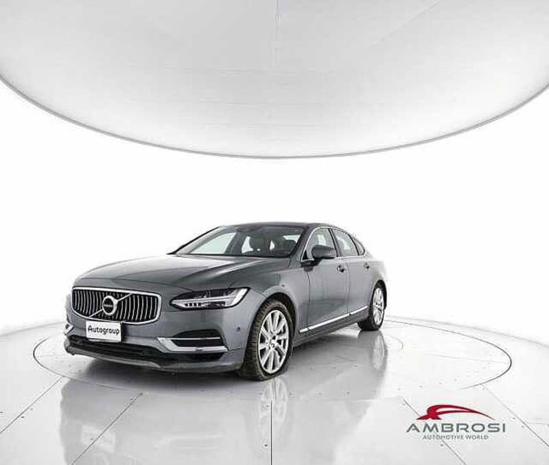 Volvo S90 D5 AWD Geartronic Inscription del 2025 usata a Viterbo
