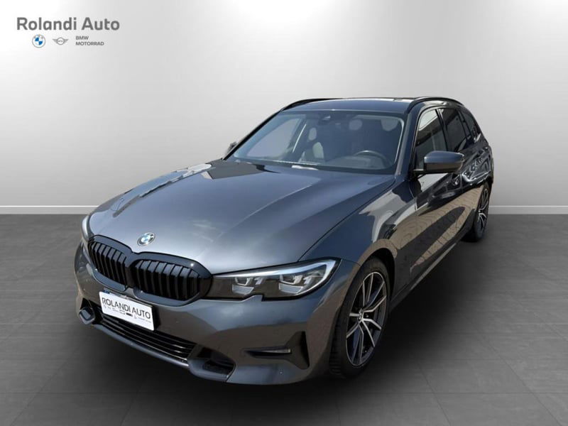 BMW Serie 3 Touring 320d  Sport del 2020 usata a Tortona