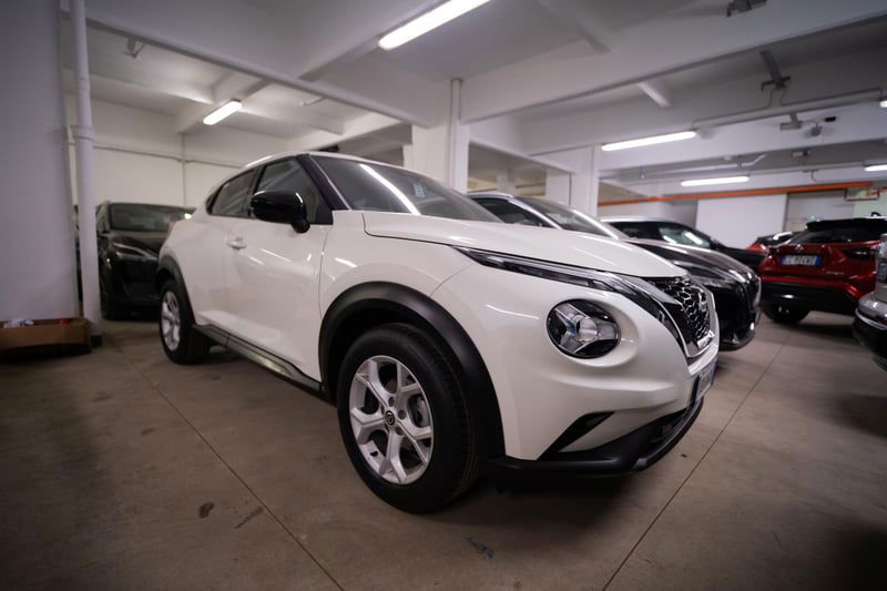 Nissan Juke 1.0 dig-t N-Connecta 114cv del 2021 usata a Torino