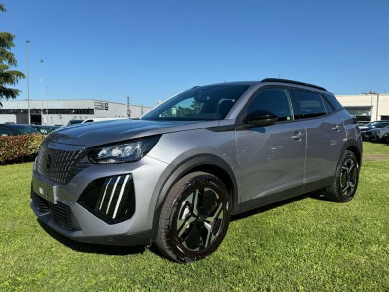 Peugeot 2008 1.2 puretech Allure s&s 130cv eat8 del 2024 usata a Imola
