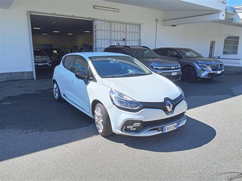 Renault Clio TCe 200CV EDC Start&Stop 5 porte Energy R.S. del 2018 usata a Ivrea