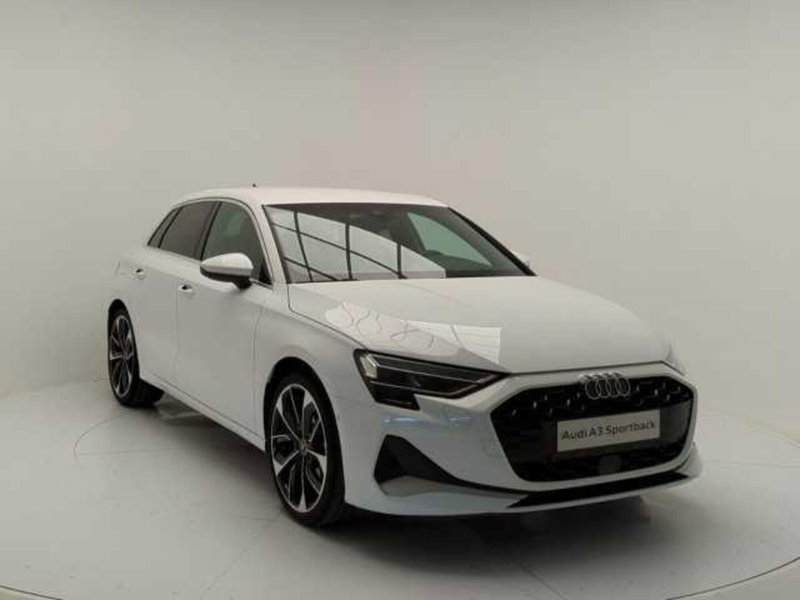 Audi A3 Sportback 35 TFSI S line edition nuova a Pratola Serra