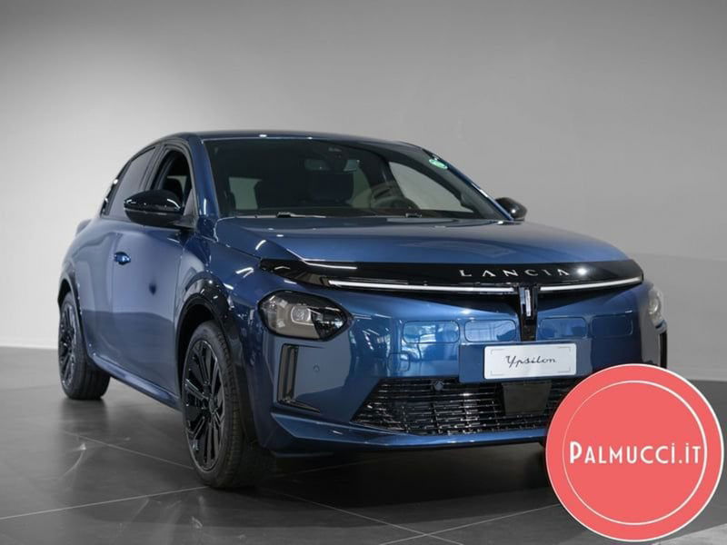 Lancia Ypsilon 1.2 mhev Edizione Limitata Cassina e-dct nuova a Prato