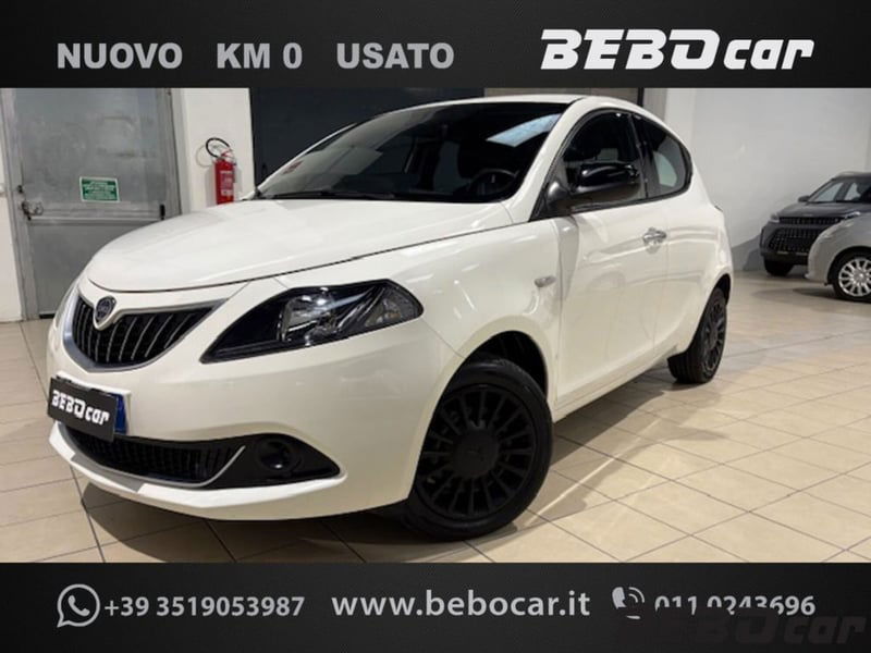 Lancia Ypsilon 1.0 FireFly 5 porte S&S Hybrid Silver Plus del 2022 usata a Collegno