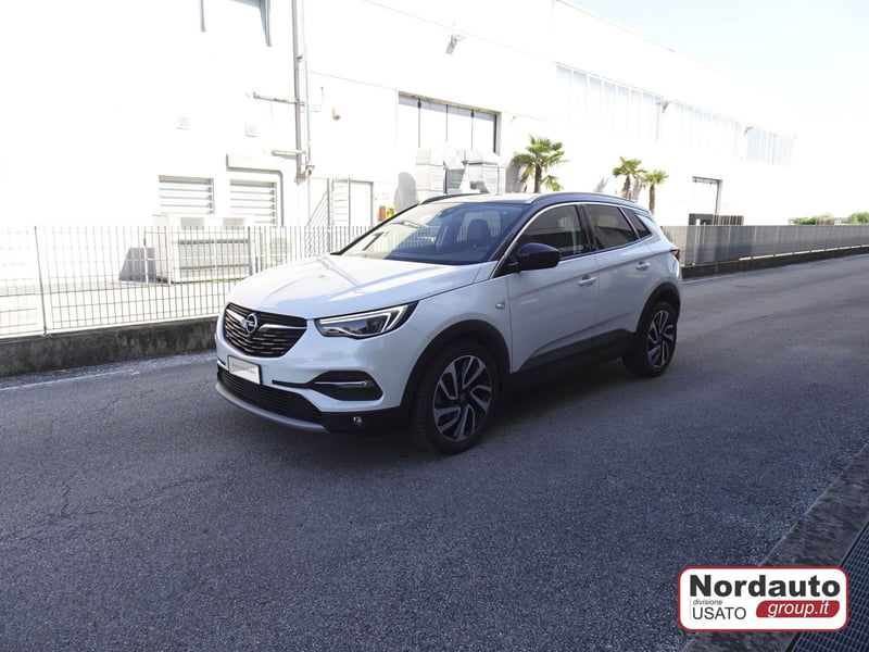 Opel Grandland X 2.0 diesel Ecotec Start&Stop aut. Ultimate del 2018 usata a Montebelluna