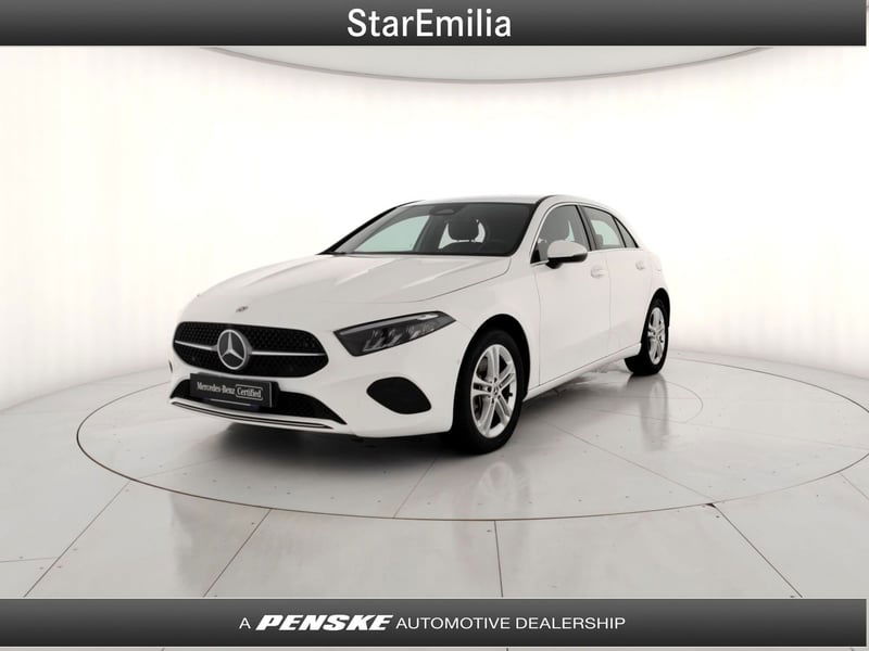 Mercedes-Benz Classe A 250 e Automatic Plug-in hybrid Premium del 2023 usata a Casalecchio di Reno