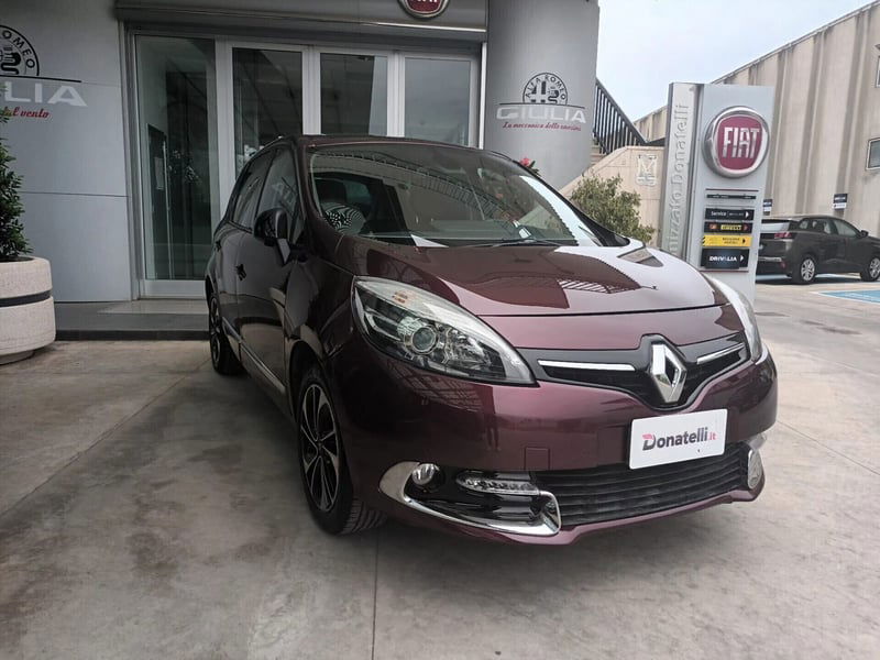 Renault Scenic E-Tech Electric XMod dCi 110 CV Start&Stop Energy Bose del 2015 usata a Triggiano