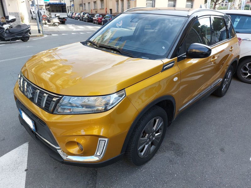 Suzuki Vitara 1.4 Hybrid Easy Cool del 2020 usata a Imperia