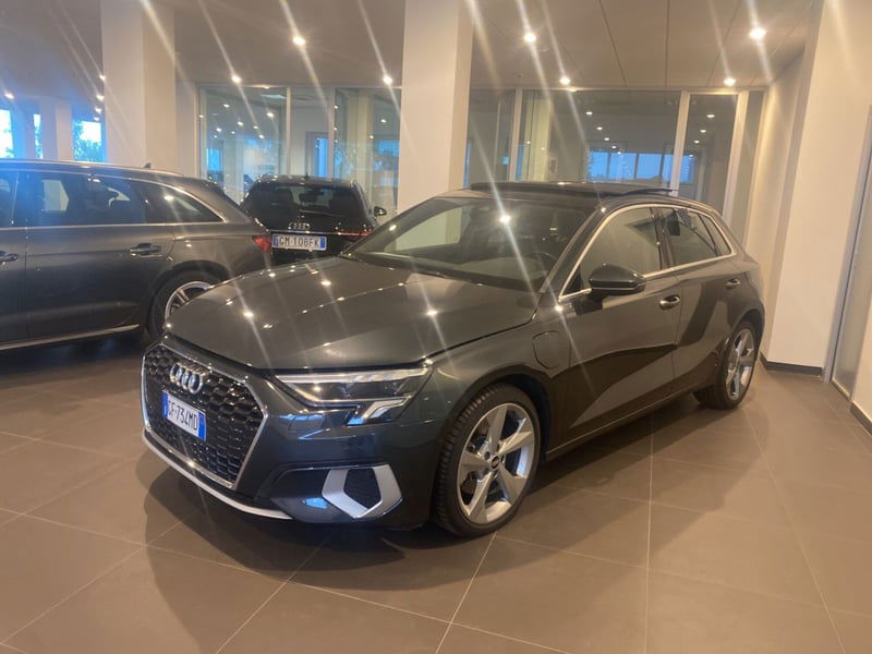 Audi A3 Sportback 35 TFSI S tronic Business del 2021 usata a Catania