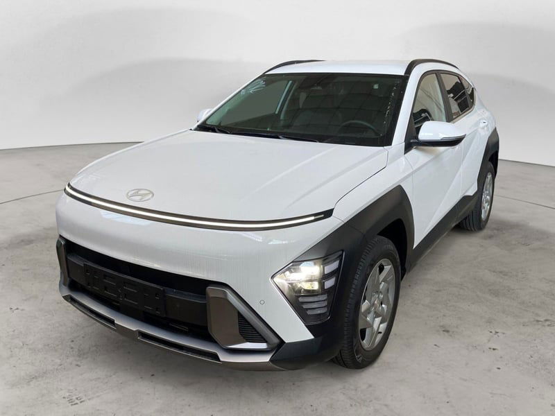 Hyundai Kona 1.0 t-gdi 48V XLine Plus 2wd 100cv mt nuova a Madignano