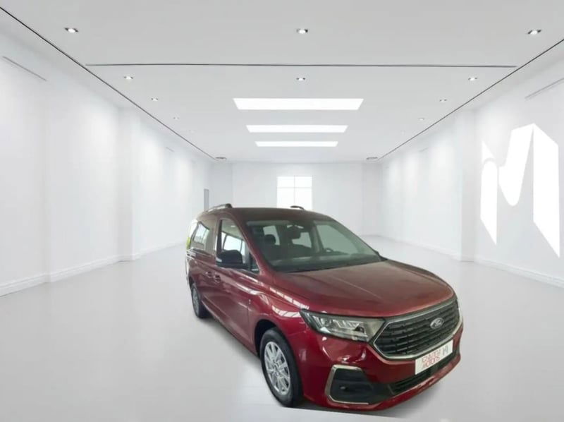 Ford Tourneo Connect 2.0 EcoBlue 122 CV Titanium nuova a Latina