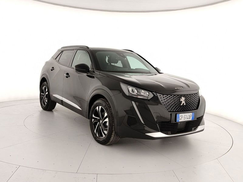 Peugeot 2008 PureTech 100 S&S Allure del 2023 usata a Caserta