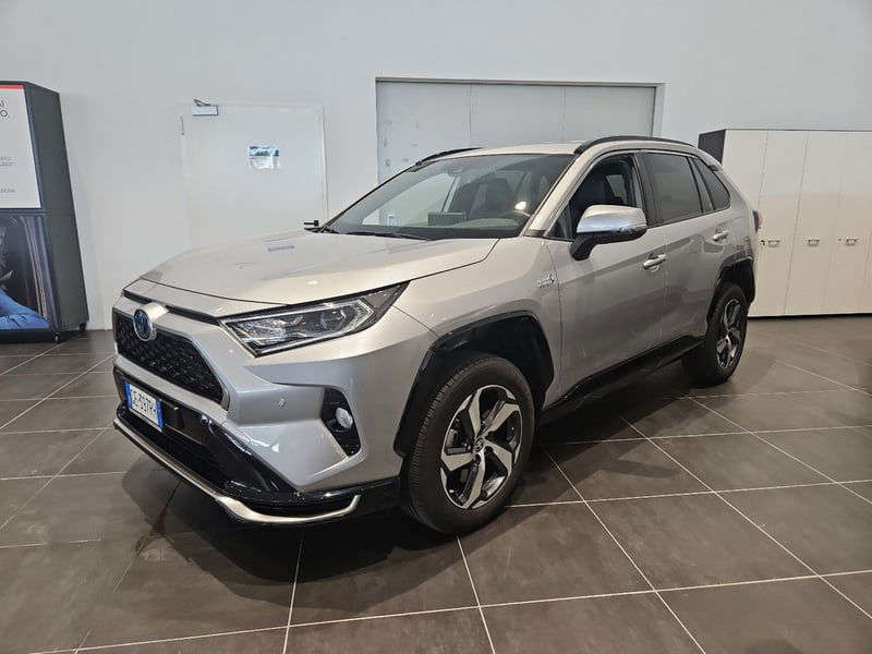 Toyota Rav4 PHEV E-CVT AWD-i More Dynamic del 2021 usata a Torri di Quartesolo