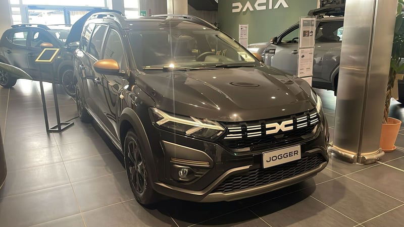Dacia Jogger Jogger 1.0 TCe GPL 100 CV 7 posti Extreme nuova a Conegliano