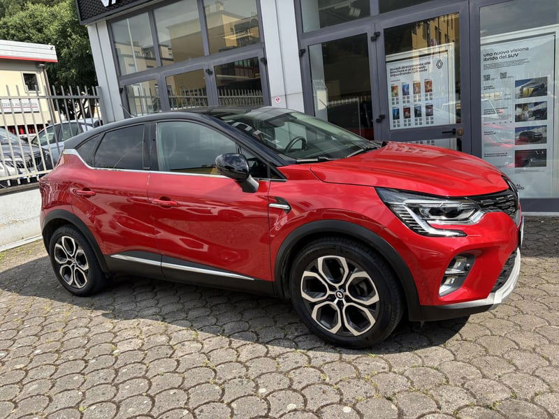 Renault Captur Plug-in Hybrid E-Tech 160 CV Intens del 2022 usata a Firenze