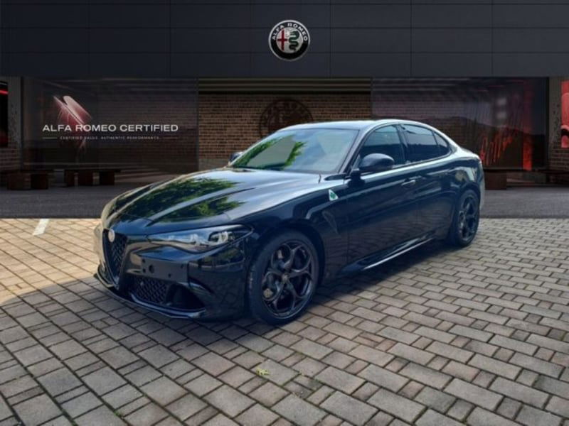 Alfa Romeo Giulia 2.9 T V6 AT8 Quadrifoglio nuova a Monza