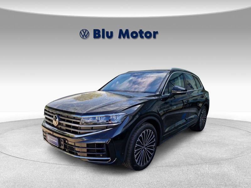 Volkswagen Touareg 3.0 V6 TSI eHybrid Elegance nuova a Ceccano