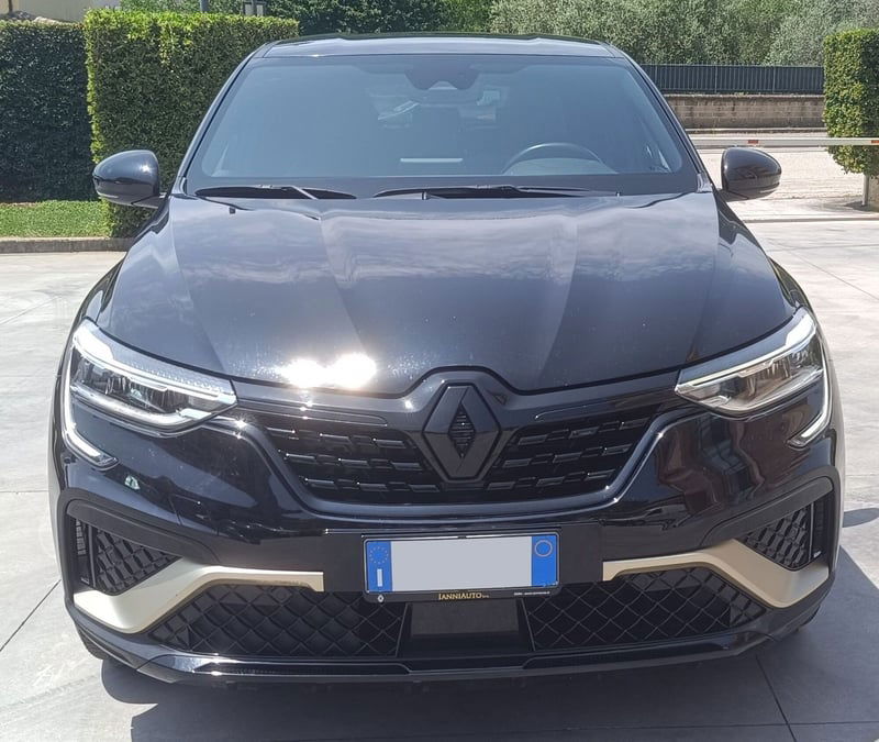 Renault Arkana Hybrid E-Tech 145 CV Engineered del 2023 usata a Sora