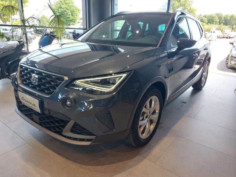 SEAT Arona 1.0 EcoTSI 115 CV DSG FR nuova a Ceccano