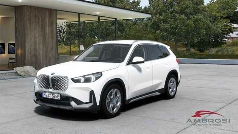 BMW iX1 edrive 20 Special Edition nuova a Viterbo