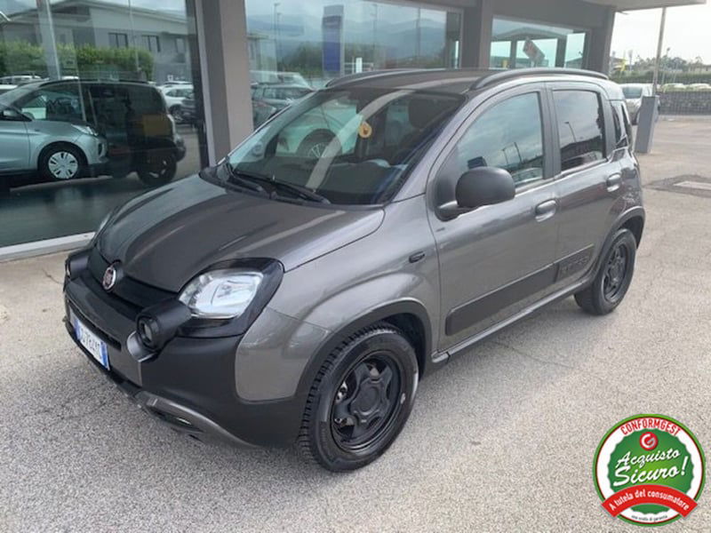 Fiat Panda 1.0 FireFly S&S Hybrid City Cross del 2021 usata a Lucca