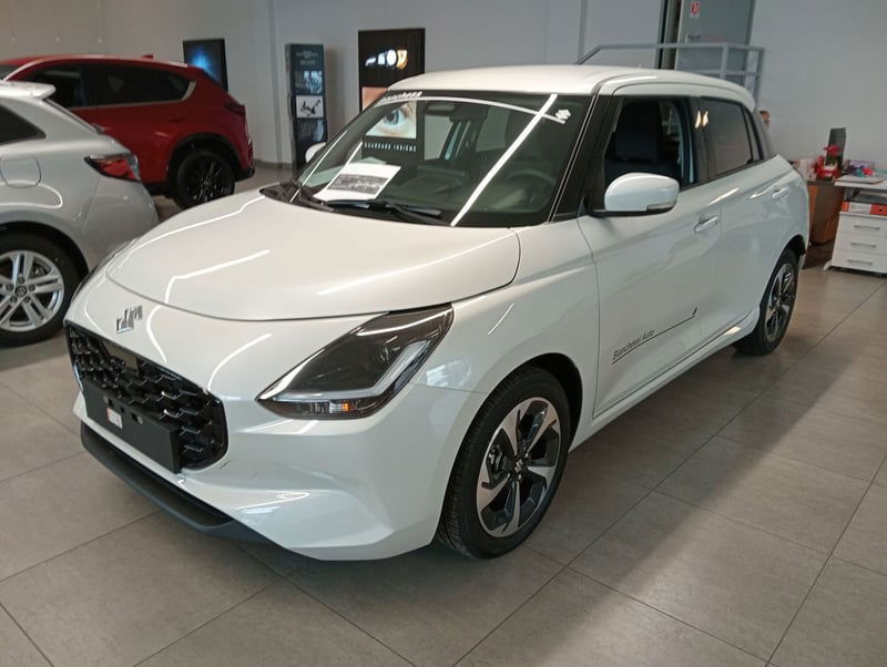 Suzuki Swift 1.2 Hybrid CVT Easy Top nuova a Madignano
