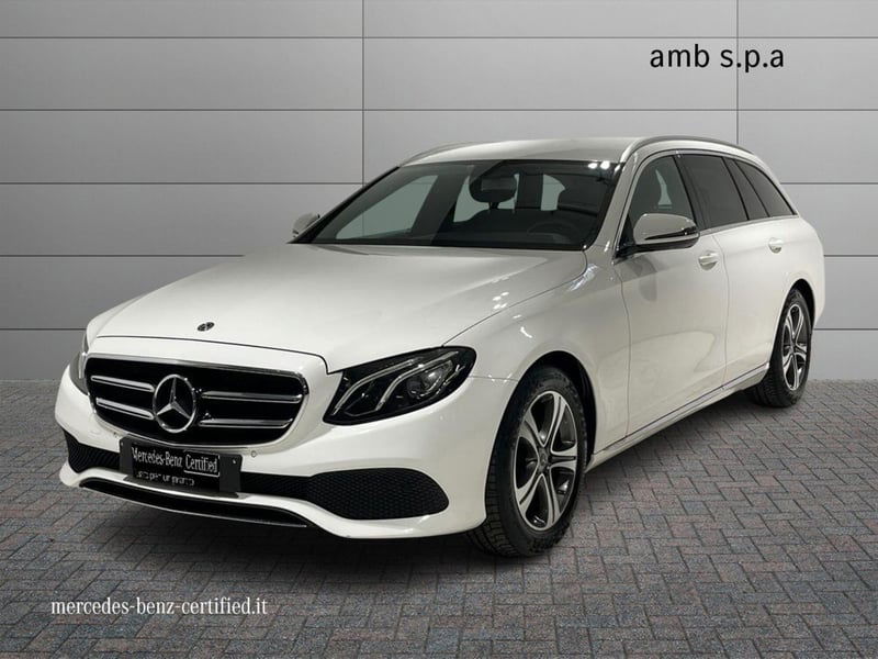 Mercedes-Benz Classe E Station Wagon 220 d 4Matic Auto Business Sport del 2020 usata a Cardito