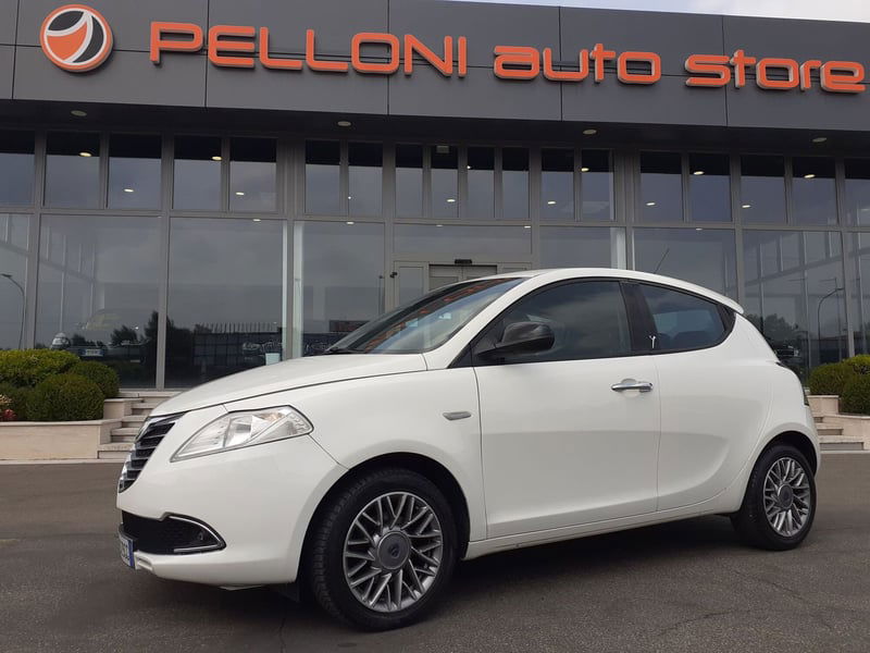 Lancia Ypsilon 1.3 MJT 16V 95 CV 5 porte S&S Silver del 2012 usata a Modena