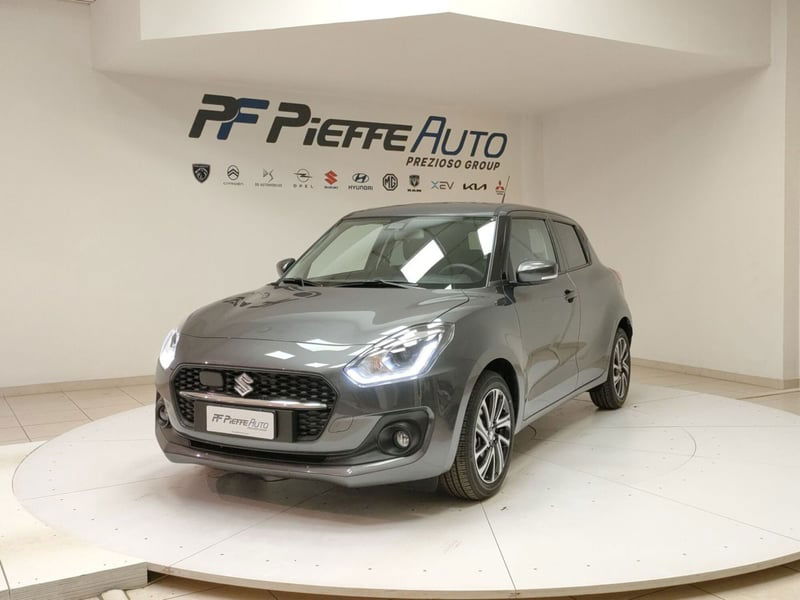Suzuki Swift 1.2 Hybrid 4WD AllGrip Easy Top nuova a Grottammare