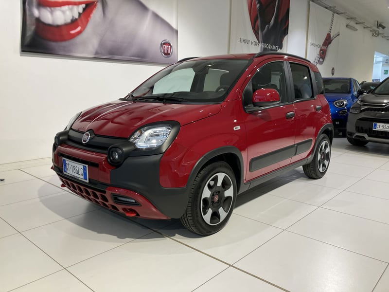 Fiat Panda Cross Cross 1.0 FireFly S&S Hybrid del 2024 usata a Fornovo di Taro