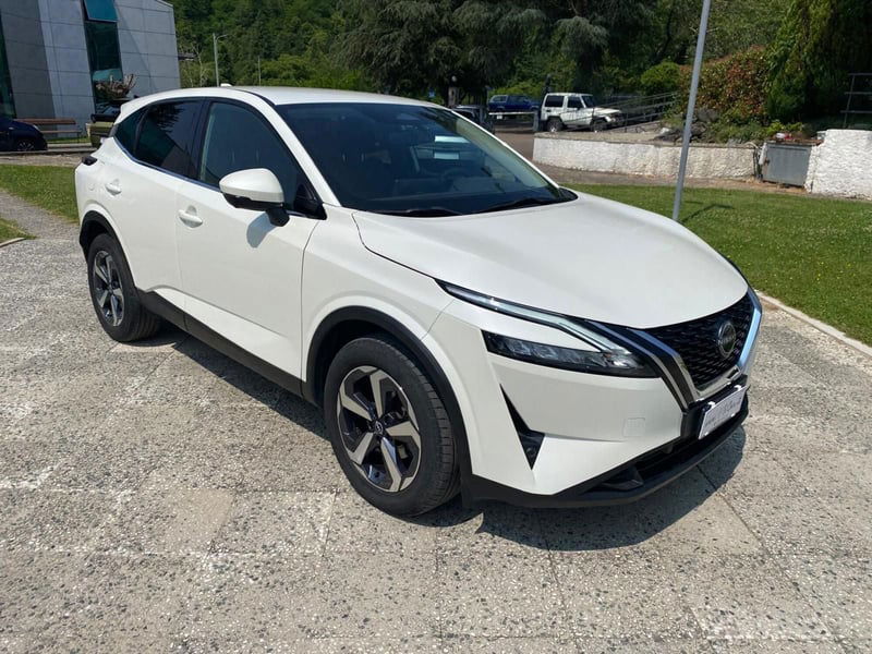 Nissan Qashqai 1.3 mhev N-Connecta 2wd 140cv del 2024 usata a Sesta Godano