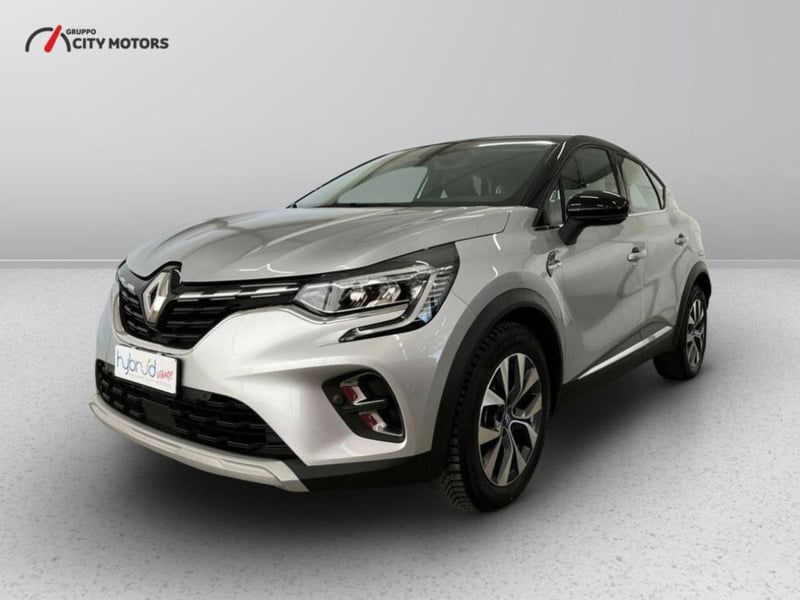 Renault Captur Plug-in Hybrid E-Tech 160 CV Intens del 2020 usata a Verano Brianza