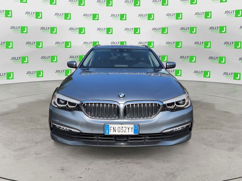 BMW Serie 5 Touring 520i del 2018 usata a Ceccano
