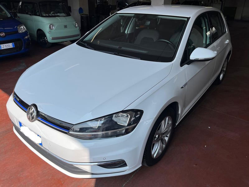 Volkswagen Golf 1.4 TGI 5p. Highline BlueMotion del 2017 usata a Altopascio