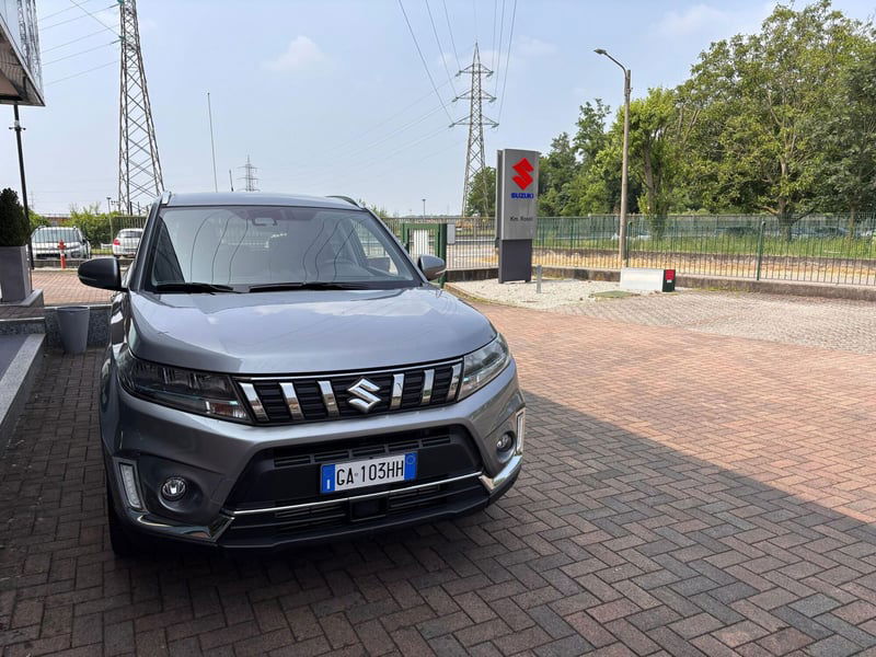 Suzuki Vitara 1.4 Hybrid Easy Top del 2020 usata a Solaro
