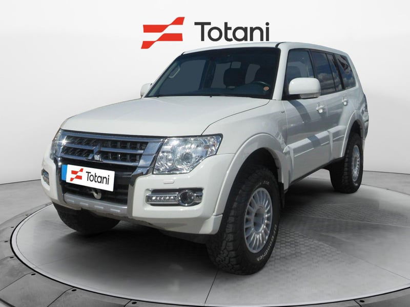 Mitsubishi Pajero 3.2 DI-D 16V 5p. Intense DPF del 2014 usata a L'Aquila