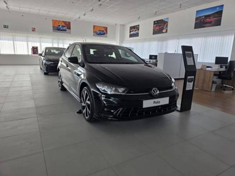 Volkswagen Polo 1.0 tsi R-Line 95cv dsg nuova a Monte di Procida