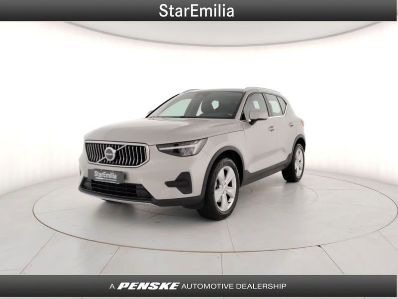 Volvo XC40 B3 automatico Ultimate Bright del 2023 usata a Casalecchio di Reno