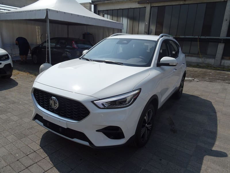 Mg ZS 1.5 Classic Comfort nuova a Lucca