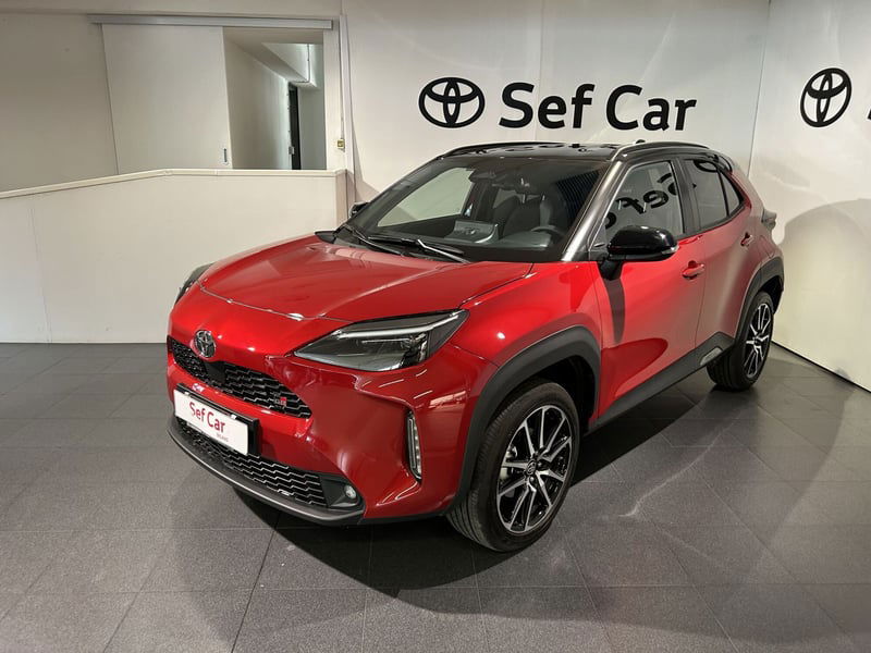 Toyota Yaris Cross GR Sport fwd 130cv e-cvt del 2024 usata a Milano
