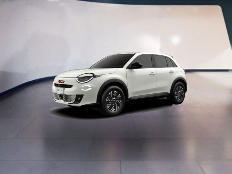 Fiat 600 1.2 hybrid 110cv auto nuova a Monza