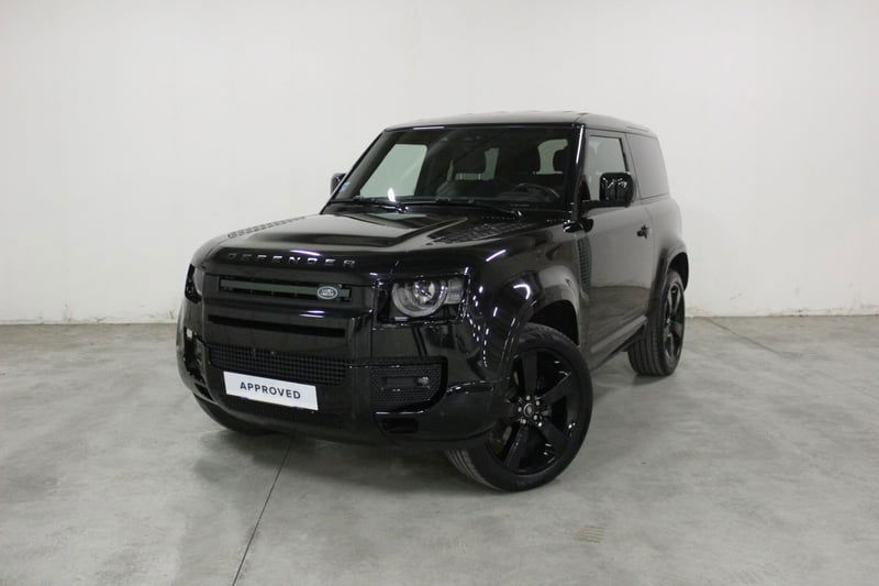 Land Rover Defender 90 3.0d i6 mhev X-Dynamic SE awd 200cv auto del 2023 usata a Brescia