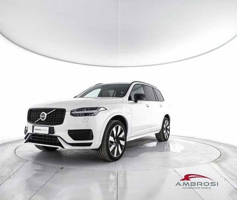 Volvo XC90 T8 Recharge AWD Plug-in Hybrid aut. 7 posti Plus Dark nuova a Corciano