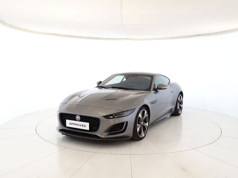 Jaguar F-Type Coupé Coupe 2.0 i4 R-Dynamic rwd 300cv auto del 2020 usata a Monza