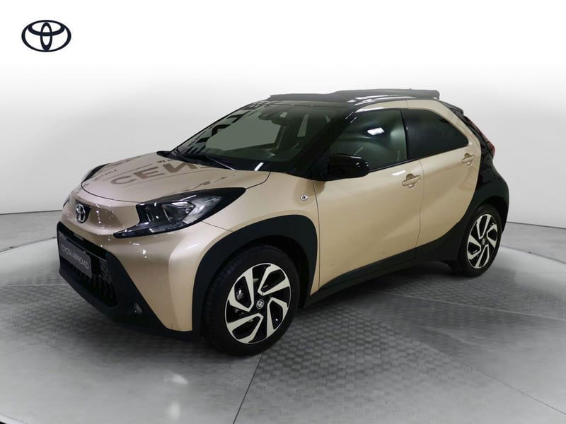 Toyota Aygo X 1.0 VVT-i 72 CV 5 porte Limited Air del 2025 usata a Montecorvino Pugliano
