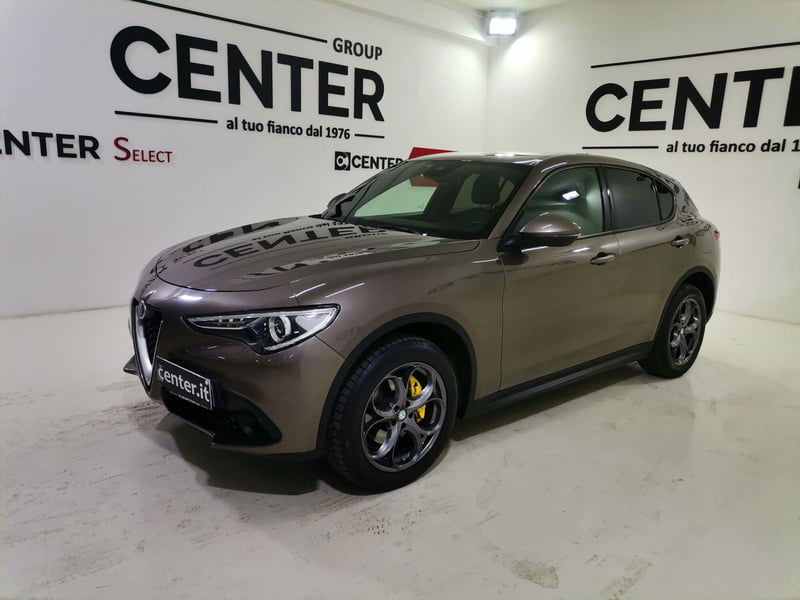 Alfa Romeo Stelvio Stelvio 2.2 Turbodiesel 210 CV AT8 Q4 Executive del 2018 usata a Salerno