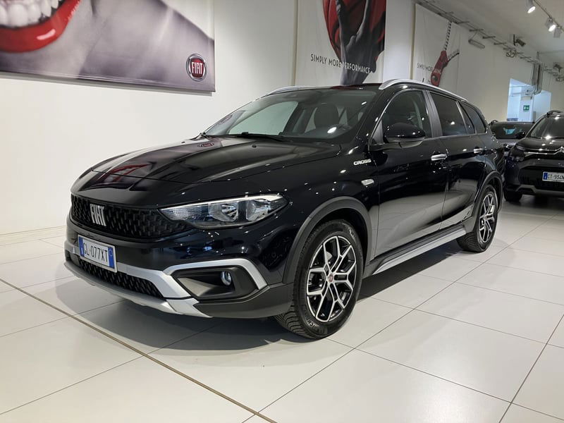 Fiat Tipo Station Wagon Tipo SW 1.6 mjt Cross s&s 130cv del 2023 usata a Fornovo di Taro
