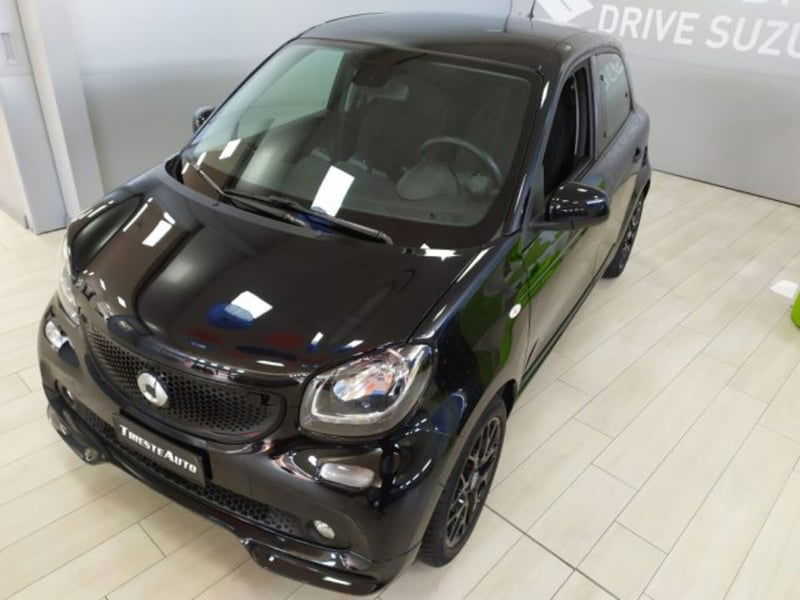 smart forfour forfour 90 0.9 Turbo twinamic Passion del 2019 usata a Muggia