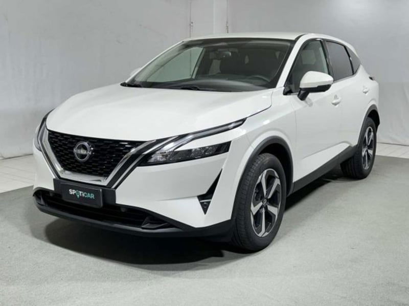 Nissan Qashqai 1.3 mhev N-Connecta 2wd 140cv del 2023 usata a Caspoggio